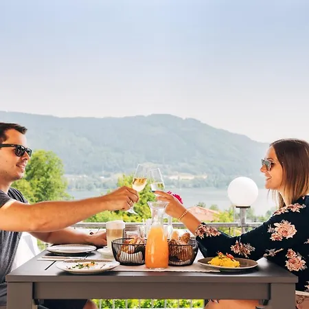 Gasthof Nindler Guest house Steindorf am Ossiacher See